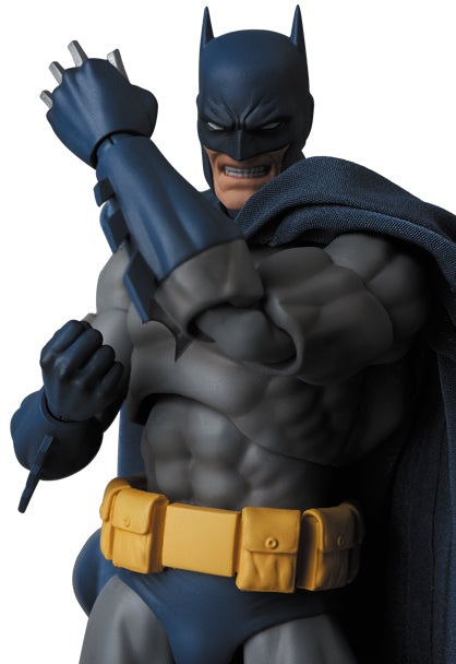 MAFEX No.105 – Batman (Hush Ver.) (Blue Version) – DC Comics
