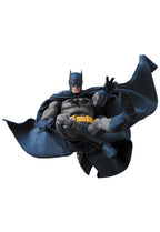 MAFEX No.105 – Batman (Hush Ver.) (Blue Version) – DC Comics