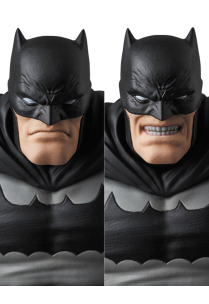 Batman: The Dark Knight Returns – Batman (Black Version) MAFEX No.106
