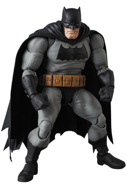 Batman: The Dark Knight Returns – Batman (Black Version) MAFEX No.106