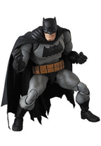 Batman: The Dark Knight Returns – Batman (Black Version) MAFEX No.106